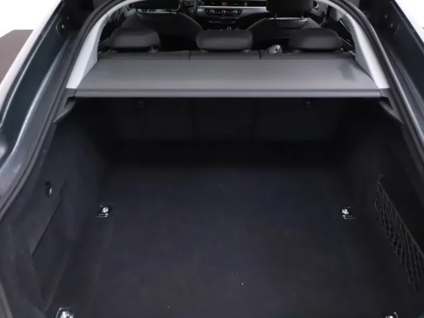 Photo 22 of 33 of WAUZZZF54KA021075 Audi A5 Sportback 40 TFSI Design Pro Line Plus