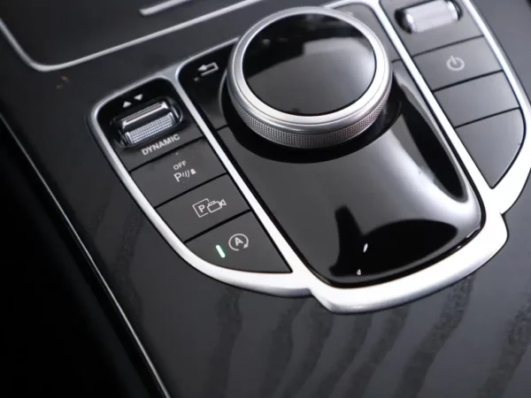 Photo 22 of 36 of WDD2052771F890023 Mercedes-Benz C-Klasse Estate 200 Business Solution AMG Plus Upgrade Edition 5-drs Combi