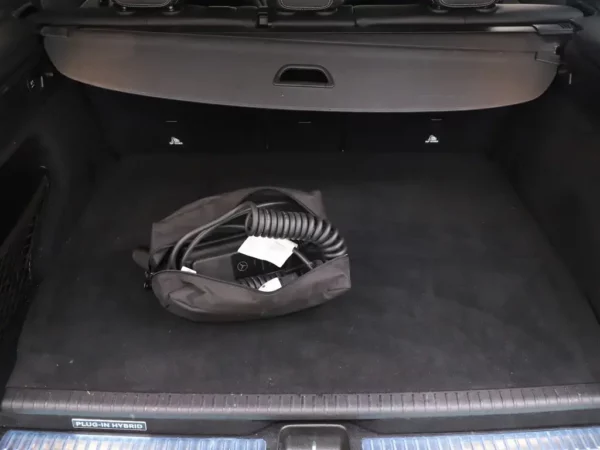 Photo 22 of 37 of WDC2539541F486918 Mercedes-Benz GLC 350e 4MATIC AMG LED