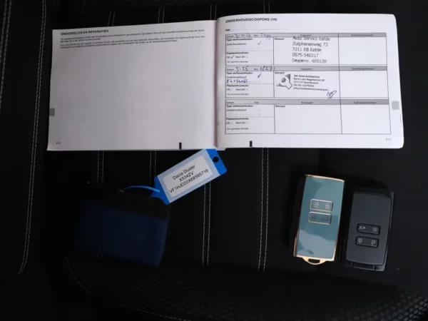 Photo 23 of 28 of VF1HJD20X68585716 Dacia Duster 1.3 TCe Extreme Cruise Ecc