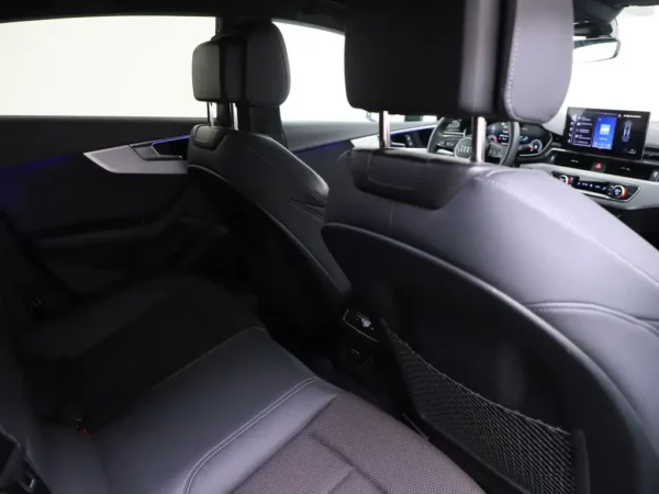 Photo 23 of 30 of WAUZZZF5XRA018580 Audi A5 Sportback 35 TFSI S-Line Competition VC