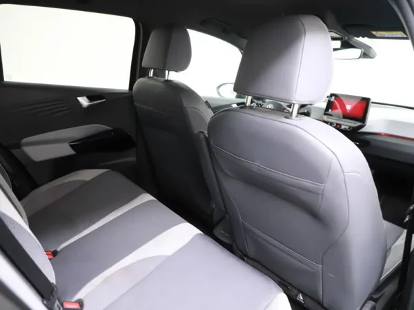 Photo 23 of 31 of WVWZZZE1ZMP001396 Volkswagen ID.3 First Plus 58 kWh