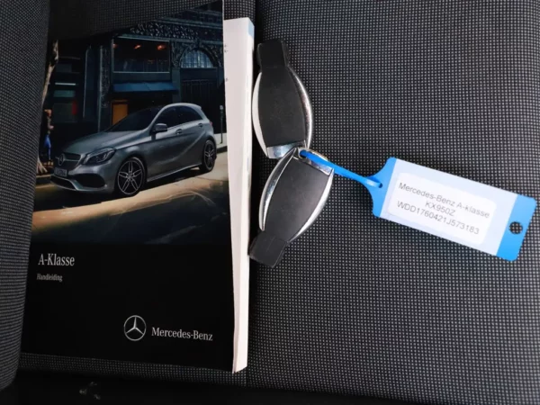 Photo 24 of 24 of WDD1760421J573183 Mercedes-Benz A-Klasse 180 Lease Edition Plus LED