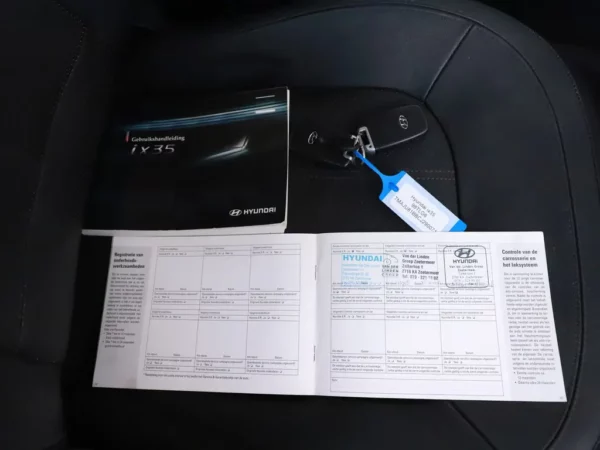 Photo 24 of 29 of TMAJU81BBCJ290071 Hyundai ix35 2.0i Aut. i-Catcher