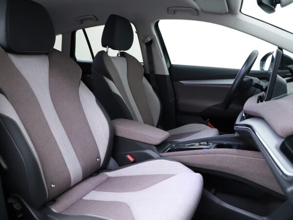 Photo 24 of 30 of TMBJB7NY9MF031448 Skoda Enyaq iV 60 (5-drs SUV) Cruise