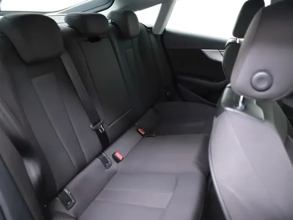 Photo 24 of 33 of WAUZZZF54KA021075 Audi A5 Sportback 40 TFSI Design Pro Line Plus