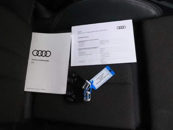 Photo 25 of 30 of WAUZZZF47LA021709 Audi A4 Avant 35 Automaat TFSI S-Line Sport