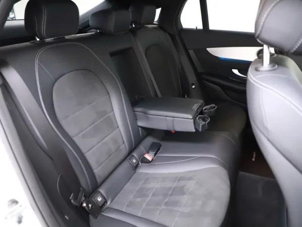 Photo 25 of 34 of WDC2533461F442197 Mercedes-Benz GLC Coupé 250 4MATIC Premium Plus AMG LED