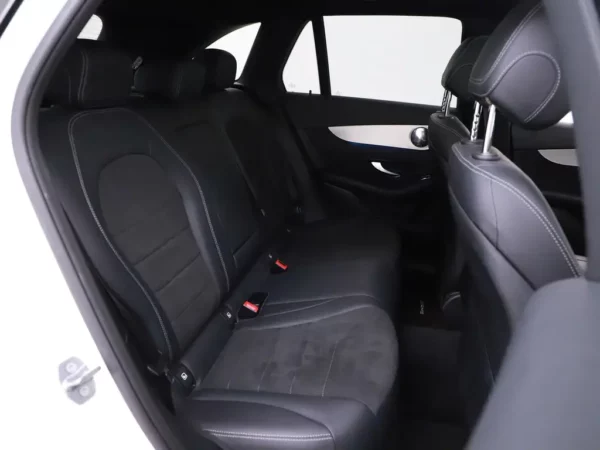 Photo 25 of 37 of WDC2539541F486918 Mercedes-Benz GLC 350e 4MATIC AMG LED