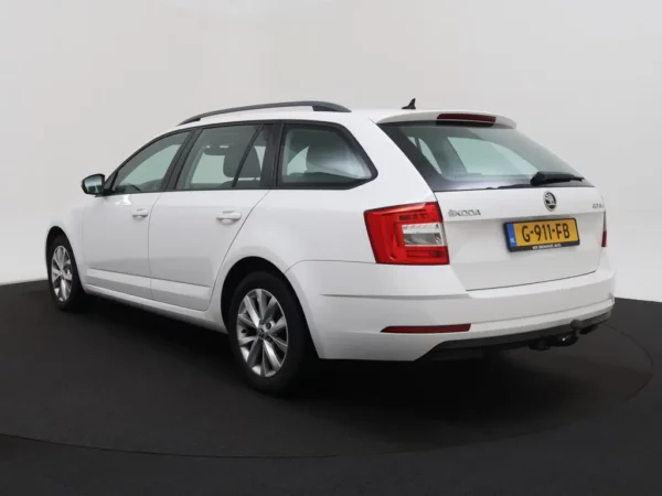 Photo 27 of 27 of TMBJP9NE6L0010741 Skoda Octavia Combi 1.0 TSI Business Edition