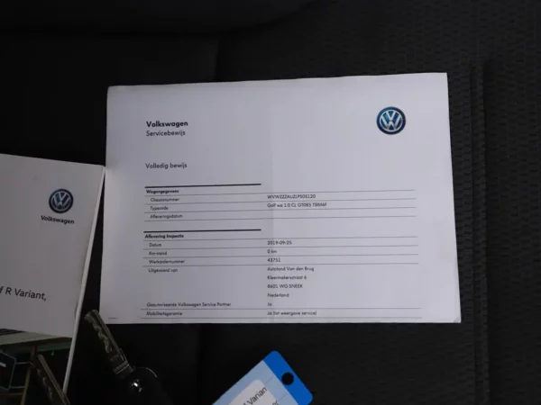 Photo 27 of 31 of WVWZZZAUZLP505120 Volkswagen GOLF Variant 1.0 TSI Comfortline 5-drs Combi