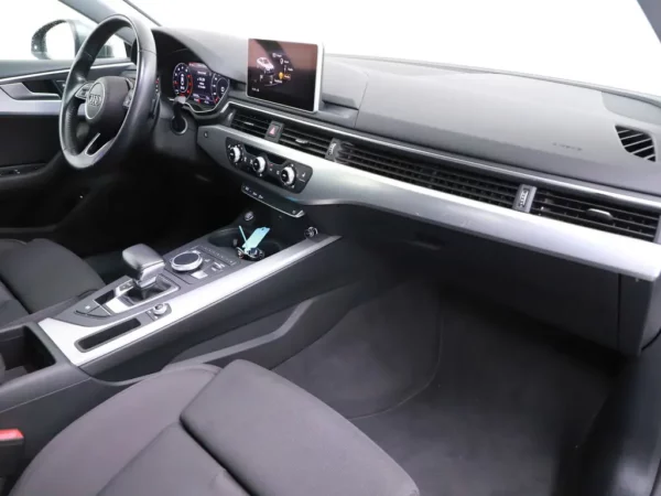 Photo 27 of 33 of WAUZZZF54KA021075 Audi A5 Sportback 40 TFSI Design Pro Line Plus