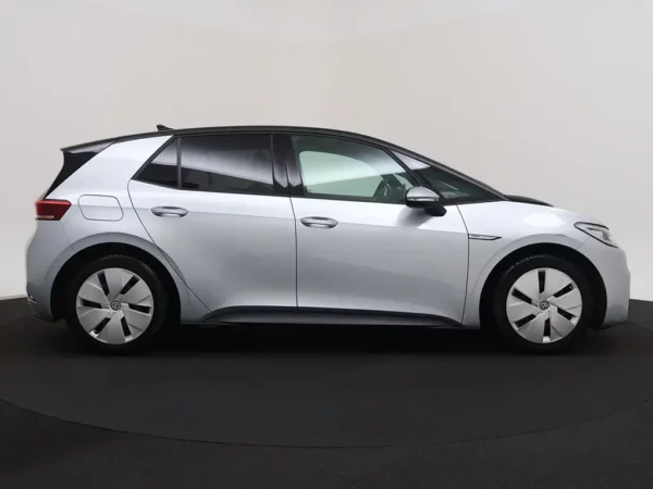 Photo 28 of 28 of WVWZZZE1ZMP019258 Volkswagen ID.3 Business 58 kWh IQ-Light