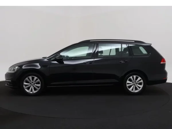 Photo 28 of 31 of WVWZZZAUZLP505120 Volkswagen GOLF Variant 1.0 TSI Comfortline 5-drs Combi