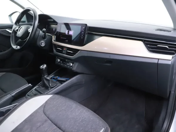 Photo 28 of 34 of TMBER7NW3M3052258 Skoda Scala 1.0 TSI Business Edition 5-drs Hatchb.