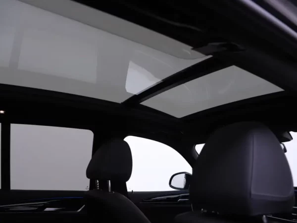 Photo 28 of 36 of WBY7X41090SZ08143 BMW iX3 Executive 80 kWh