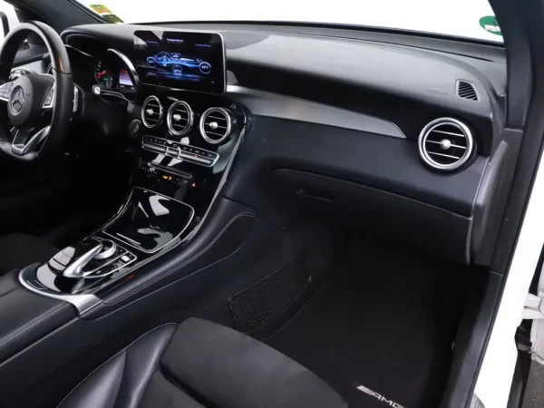 Photo 28 of 37 of WDC2539541F486918 Mercedes-Benz GLC 350e 4MATIC AMG LED