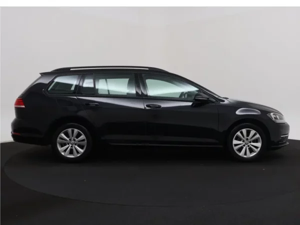 Photo 29 of 31 of WVWZZZAUZLP505120 Volkswagen GOLF Variant 1.0 TSI Comfortline 5-drs Combi