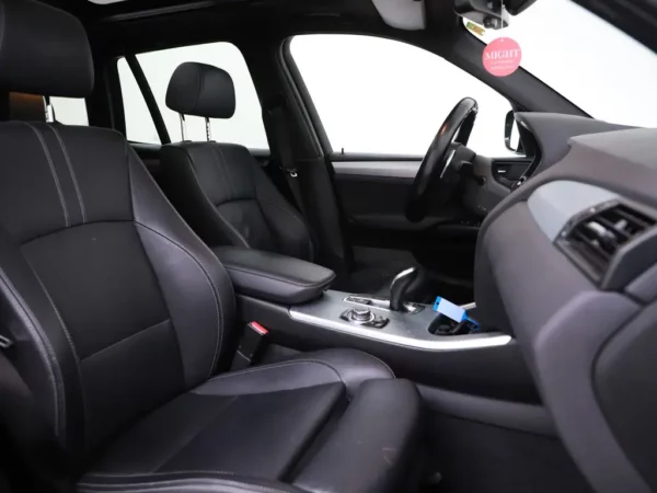 Photo 29 of 37 of WBAWY710300C96156 BMW X3 xDrive35d High Executive M-Pakket