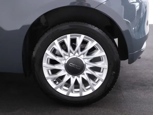 Photo 3 of 22 of ZFA3120000JE47103 Fiat 500 1.0 Hybrid Lounge Airco