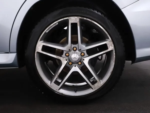 Photo 3 of 27 of WDC2049011F964945 Mercedes-Benz GLK-Klasse 200 CDI Ambition