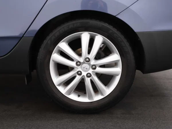 Photo 3 of 29 of TMAJU81BBCJ290071 Hyundai ix35 2.0i Aut. i-Catcher