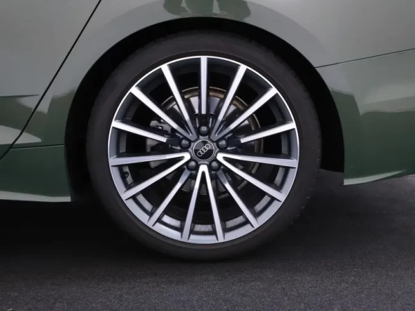 Photo 3 of 30 of WAUZZZF5XRA018580 Audi A5 Sportback 35 TFSI S-Line Competition VC