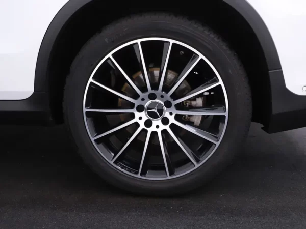 Photo 3 of 30 of WDC2539251F632566 Mercedes-Benz GLC 350 d Aut. 4MATIC Premium Plus 5-drs SUV