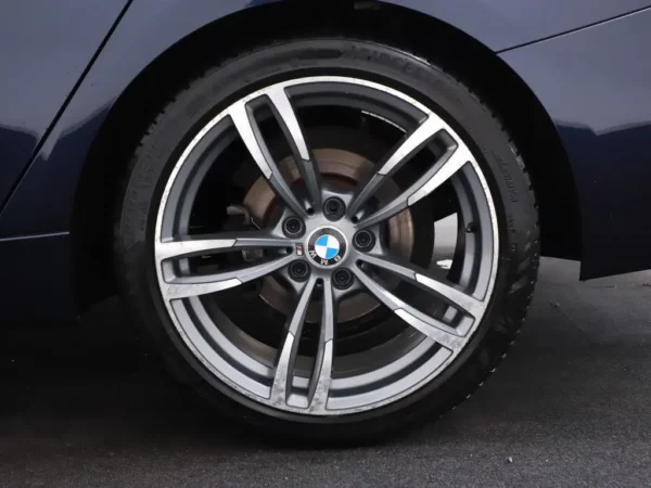 Photo 3 of 33 of WBA3X31030D358417 BMW 3-serie Gran Turismo 328i High Executive