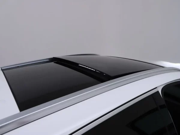 Photo 30 of 37 of WDC2539541F486918 Mercedes-Benz GLC 350e 4MATIC AMG LED