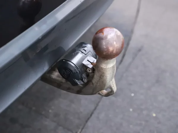 Photo 31 of 43 of WBAJB91010G463402 BMW 5 Serie M550i xDrive High Executive 4-drs Sedan