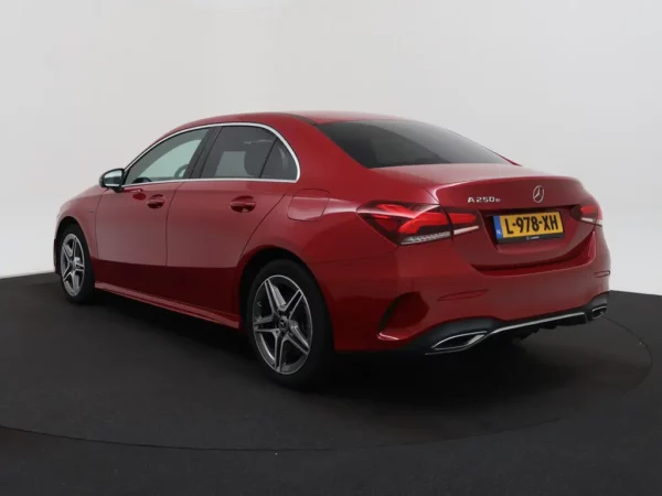 Photo 32 of 32 of W1K1771861J273372 Mercedes-Benz A-Klasse 250e Business Solution AMG HUD