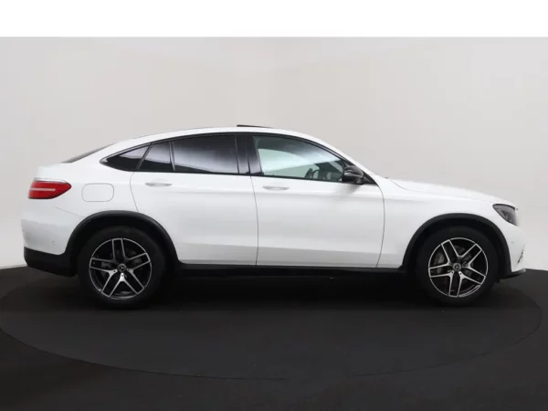 Photo 32 of 34 of WDC2533461F442197 Mercedes-Benz GLC Coupé 250 4MATIC Premium Plus AMG LED