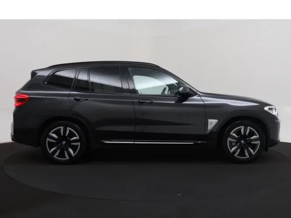 Photo 34 of 36 of WBY7X41090SZ08143 BMW iX3 Executive 80 kWh