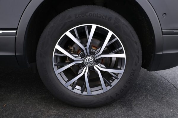 Photo 4 of 29 of WVGZZZ5NZJM080524 Volkswagen Tiguan Allspace 1.4 TSI Comfortline 7-SEATS