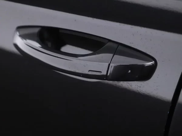 Photo 4 of 33 of TMBJN9NP9N7013019 Skoda Superb Combi 1.5 TSI ACT Business Edition Plus