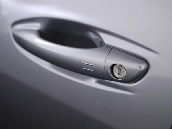 Photo 4 of 35 of VR3FRHNSTMY008275 Peugeot 508 SW 1.2 PureTech Aut. Blue Lease Allure LED