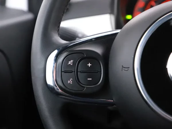 Photo 5 of 19 of ZFABF1BJ9NJG82407 Fiat 500C 1.0 Hybrid Cult 2-drs Softtop