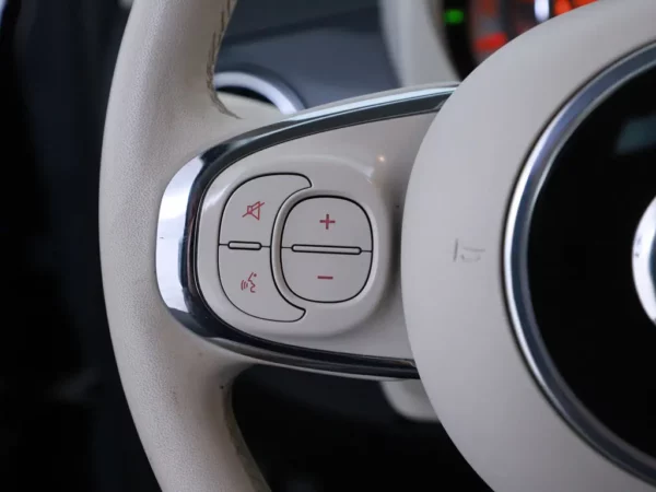 Photo 5 of 22 of ZFA3120000JE47103 Fiat 500 1.0 Hybrid Lounge Airco