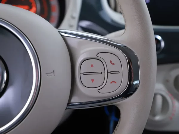 Photo 6 of 22 of ZFA3120000JE47103 Fiat 500 1.0 Hybrid Lounge Airco