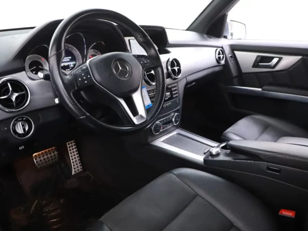 Photo 6 of 27 of WDC2049011F964945 Mercedes-Benz GLK-Klasse 200 CDI Ambition