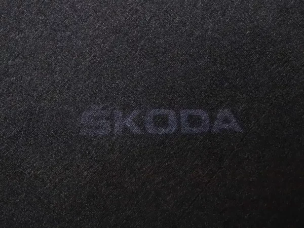 Photo 6 of 33 of TMBJN9NP9N7013019 Skoda Superb Combi 1.5 TSI ACT Business Edition Plus