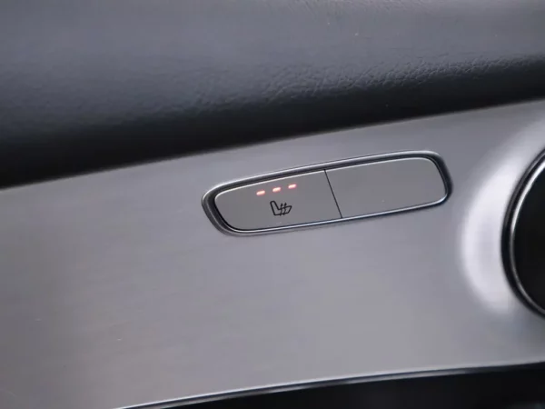 Photo 6 of 37 of WDC2539541F486918 Mercedes-Benz GLC 350e 4MATIC AMG LED