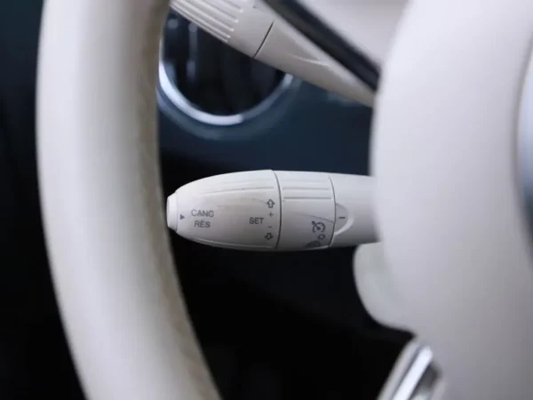 Photo 7 of 22 of ZFA3120000JE47103 Fiat 500 1.0 Hybrid Lounge Airco