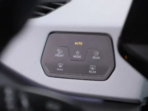 Photo 7 of 28 of WVWZZZE1ZMP019258 Volkswagen ID.3 Business 58 kWh IQ-Light