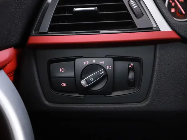 Photo 7 of 33 of WBA3X31030D358417 BMW 3-serie Gran Turismo 328i High Executive