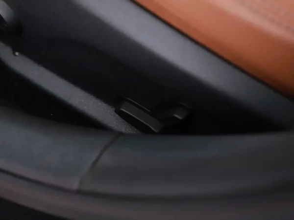 Photo 7 of 36 of WDD2052771F890023 Mercedes-Benz C-Klasse Estate 200 Business Solution AMG Plus Upgrade Edition 5-drs Combi