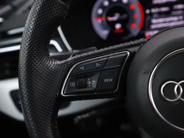 Photo 8 of 30 of WAUZZZF47LA021709 Audi A4 Avant 35 Automaat TFSI S-Line Sport