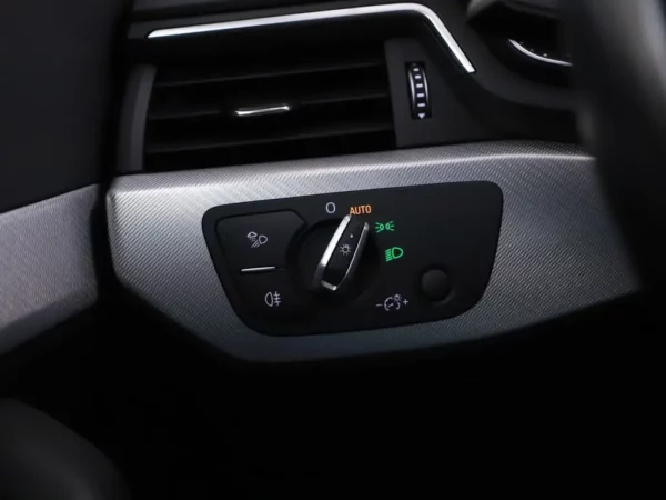 Photo 8 of 33 of WAUZZZF54KA021075 Audi A5 Sportback 40 TFSI Design Pro Line Plus