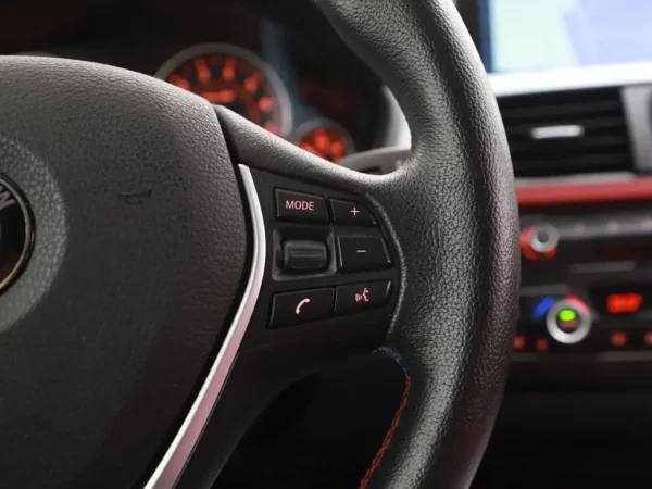 Photo 9 of 33 of WBA3X31030D358417 BMW 3-serie Gran Turismo 328i High Executive